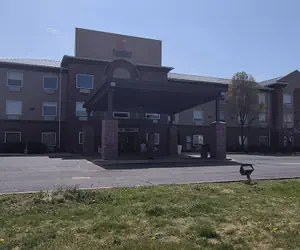 Photo 2 - Comfort Inn & Suites Miami - Route 66