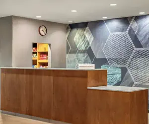 Photo 5 - SpringHill Suites by Marriott Fresno