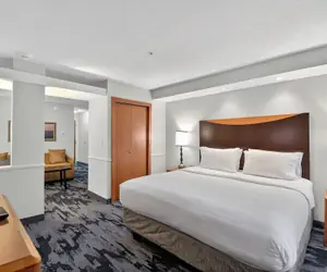 Photo 5 - Fairfield Inn & Suites by Marriott Omaha Downtown
