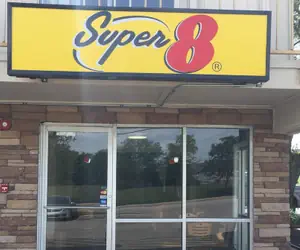Photo 2 - Super 8 by Wyndham Florence