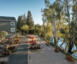 Photo 2 - River Terrace Inn