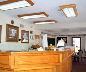 Photo 5 - Red Carpet Inn