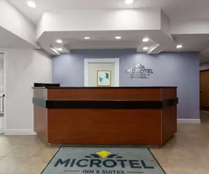 Photo 3 - Microtel Inn & Suites by Wyndham Zephyrhills