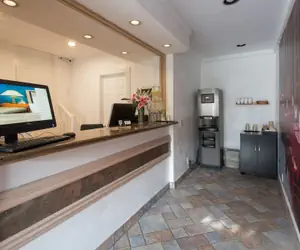 Photo 4 - Alpine Inn And Suites