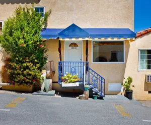 Photo 3 - Alpine Inn And Suites