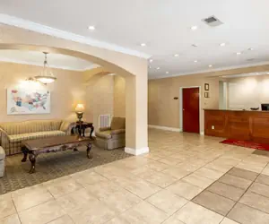 Photo 4 - Econo Lodge Inn & Suites Douglasville