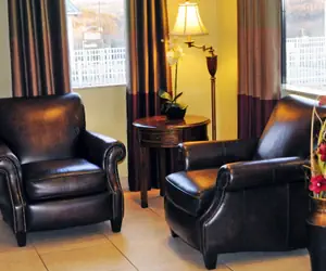 Photo 3 - Whispering Hills Inn