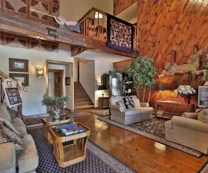 Photo 2 - Greenbrier Inn