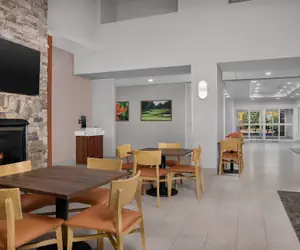 Photo 3 - Hampton Inn & Suites Clinton - I-26