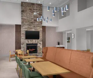 Photo 4 - Hampton Inn & Suites Clinton - I-26