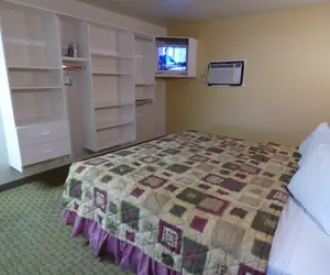 Photo 5 - Coronada Inn and Suites