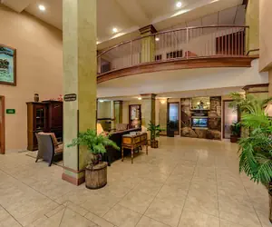 Photo 3 - Triple Play Resort Hotel & Suites