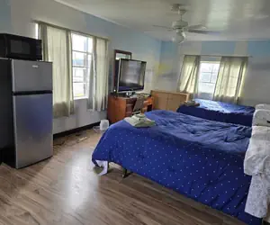 Photo 5 - Mountaineer Motel