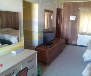Photo 4 - Mountaineer Motel