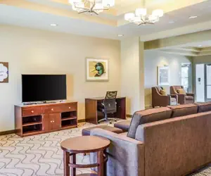 Photo 5 - MainStay Suites Hackberry Sportsman's Lodge