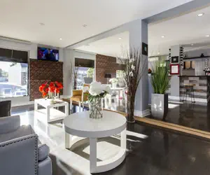 Photo 4 - L.A. Sky Boutique Hotel