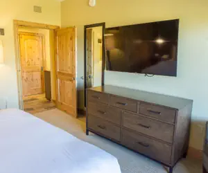 Photo 3 - Exquisite Condo, Great for Families, Ski in/out by RedAwning - Save 20% on 7+ Nights!