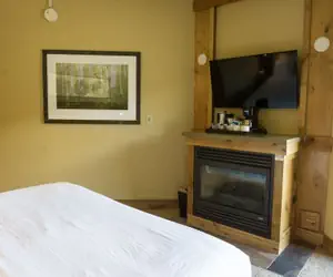 Photo 5 - Luxury suite in the heart of Canyons Village by RedAwning