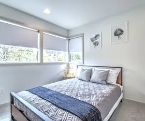 Photo 5 - Central Modern Home with Rooftop