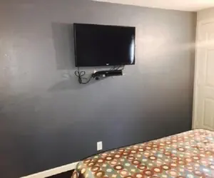 Photo 5 - Kings Row Inn