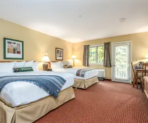 Photo 5 - Grand Summit Hotel