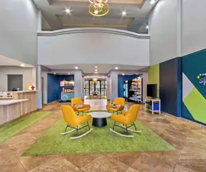 Photo 3 - Spark by Hilton Phoenix East Mesa