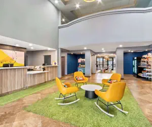 Photo 5 - Spark by Hilton Phoenix East Mesa