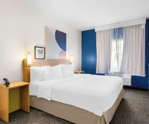 Photo 4 - Spark by Hilton Pearland