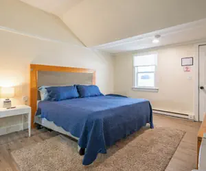 Photo 5 - Jonathan Edwards Motel