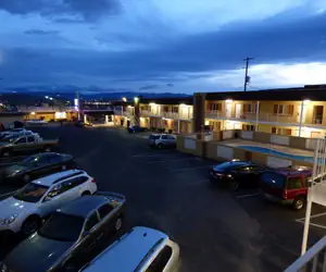 Photo 2 - Economy Inn & Suites