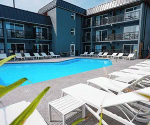 Photo 2 - The Boulevard Hotel