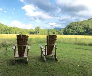 Photo 3 - Creekwalk Inn and Cabins