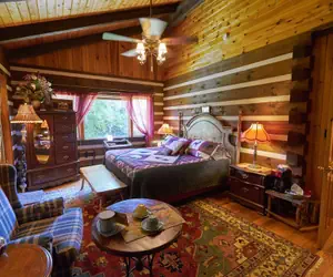 Photo 2 - Creekwalk Inn and Cabins