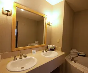 Photo 4 - Kewadin Casinos St. Ignace Hotel