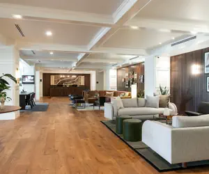 Photo 3 - Hutton Hotel