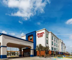 Photo 2 - Hampton Inn & Suites by Hilton Tomball Houston NW