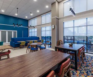 Photo 3 - Hampton Inn & Suites by Hilton Tomball Houston NW