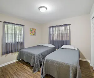 Photo 2 - 3 BR Pool Home in Tampa by Tom Well IG - 11115