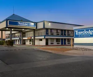 Photo 2 - Travelodge by Wyndham Albuquerque West