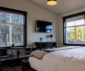 Photo 5 - Compass Rose Lodge