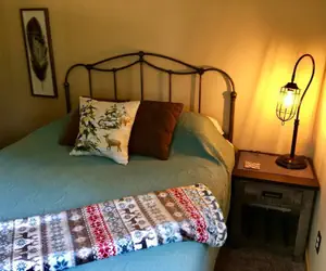 Photo 5 - Mountain Pine Cabin - Sleeps 6 - Pet Friendly