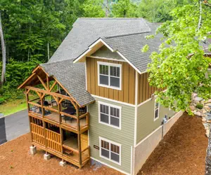 Photo 2 - Serene Oasis - Four Bedroom Chalet