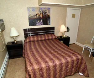 Photo 5 - Swan Motel