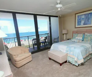 Photo 4 - Regency Towers