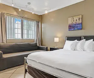 Photo 5 - Gorgeous Gem, Walk From the Ocean!!