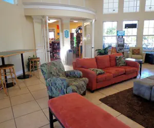 Photo 3 - 3BR Wndsr Plms Townhome by FS FL VH-2367