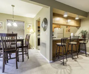 Photo 4 - Treehouse Condo Lake Resort