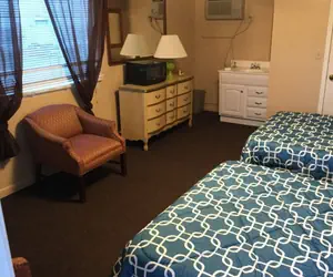 Photo 4 - Riviera Motor Lodge