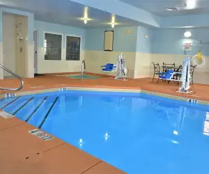 Photo 5 - 1 King Bd Hear Mobility Access Tub Nosmk