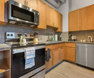 Photo 4 - Superior #203